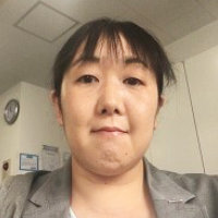 鈴木真実子