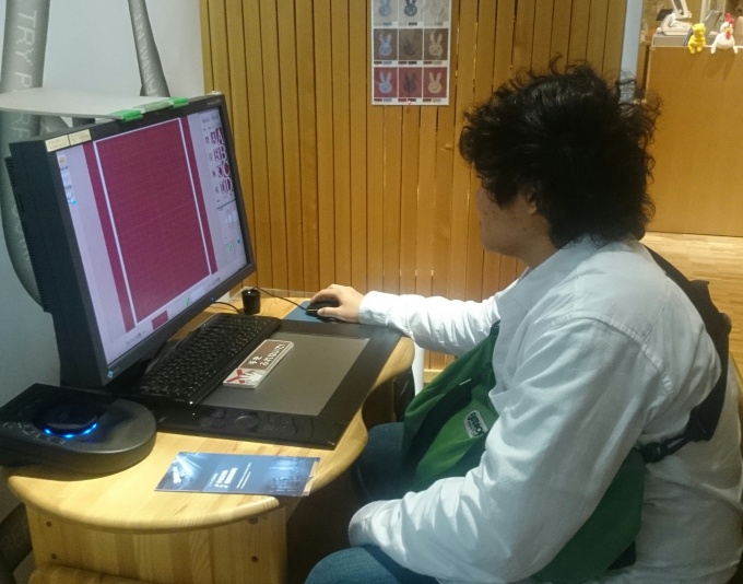 デザイン決めているところ2