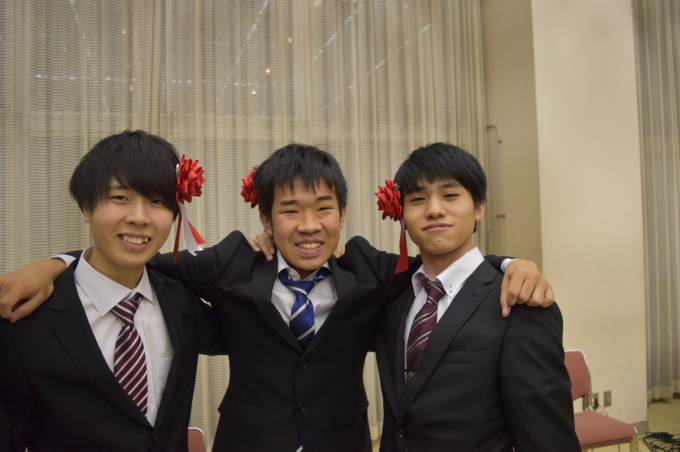 FC93C762-C535-4CFE-8467-CD0191846631