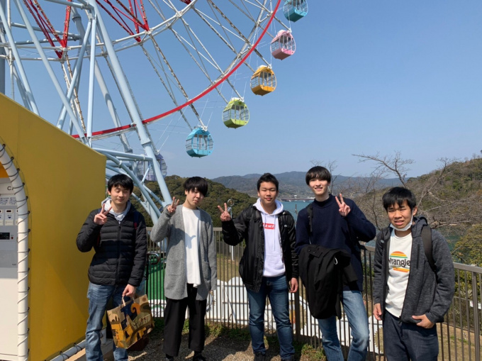①