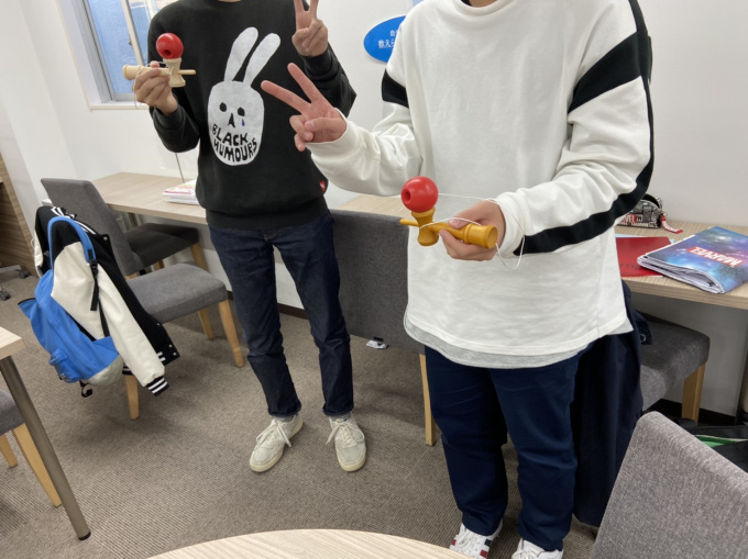 B300C7E8-CDBC-4A3D-90A1-C30BF309413B