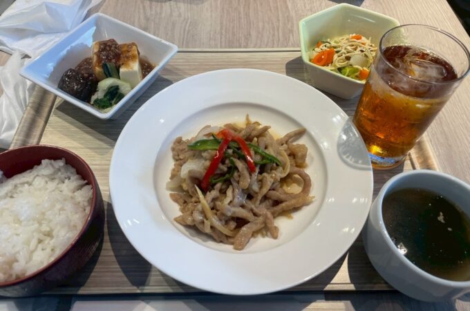 お昼ご飯の写真