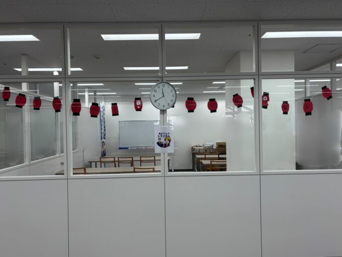 飾りつけの様子