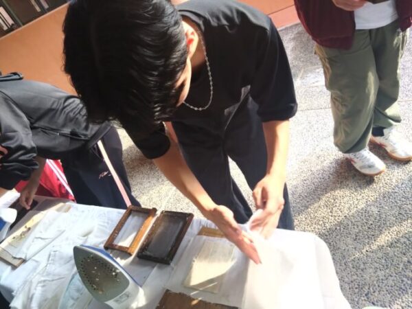 林間学校_紙漉き_2