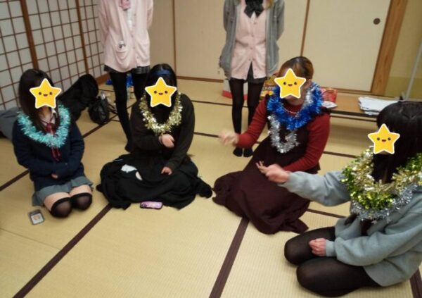 じゃんけんで質問される人を選びます