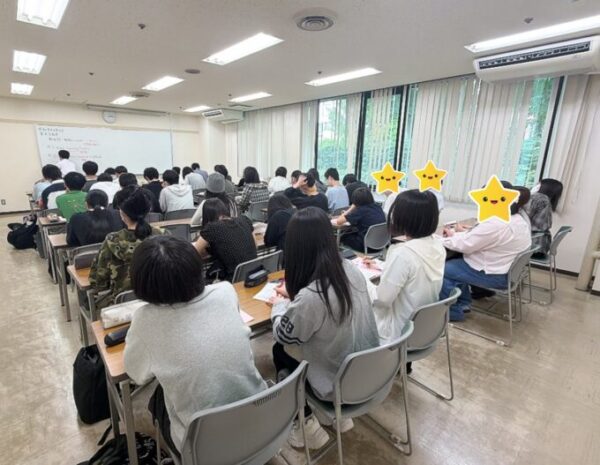 必須科目はみんなとかぶるので、どうしても人数が多くなります。