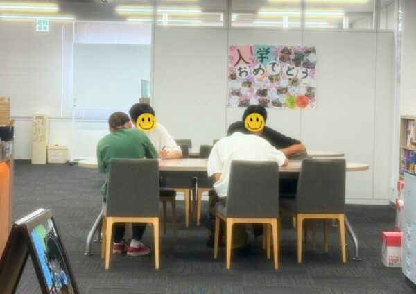 【学習】自主学習のひとコマ📖英語の小テストに組んでいます✍️✨