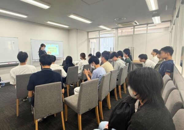 【学習】🎃10月ホームルームの様子をご紹介📖✨