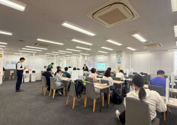 【学習】🎃10月ホームルームの様子をご紹介📖✨
